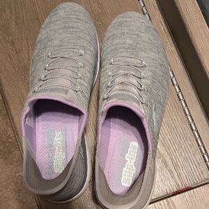 Skechers Women's Light Gray and Lavender Sneakers